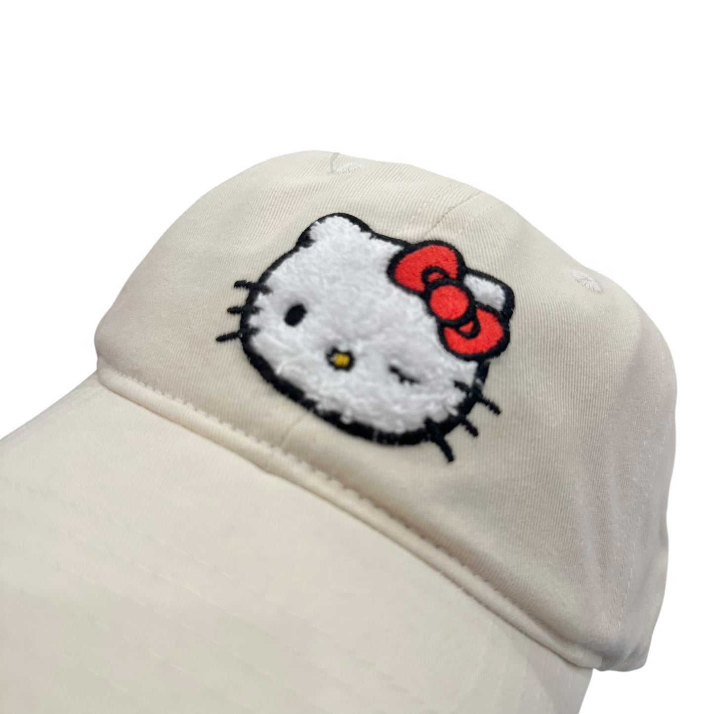 Hello Kitty "Chenille" Patch Pigment Cap (Off White)