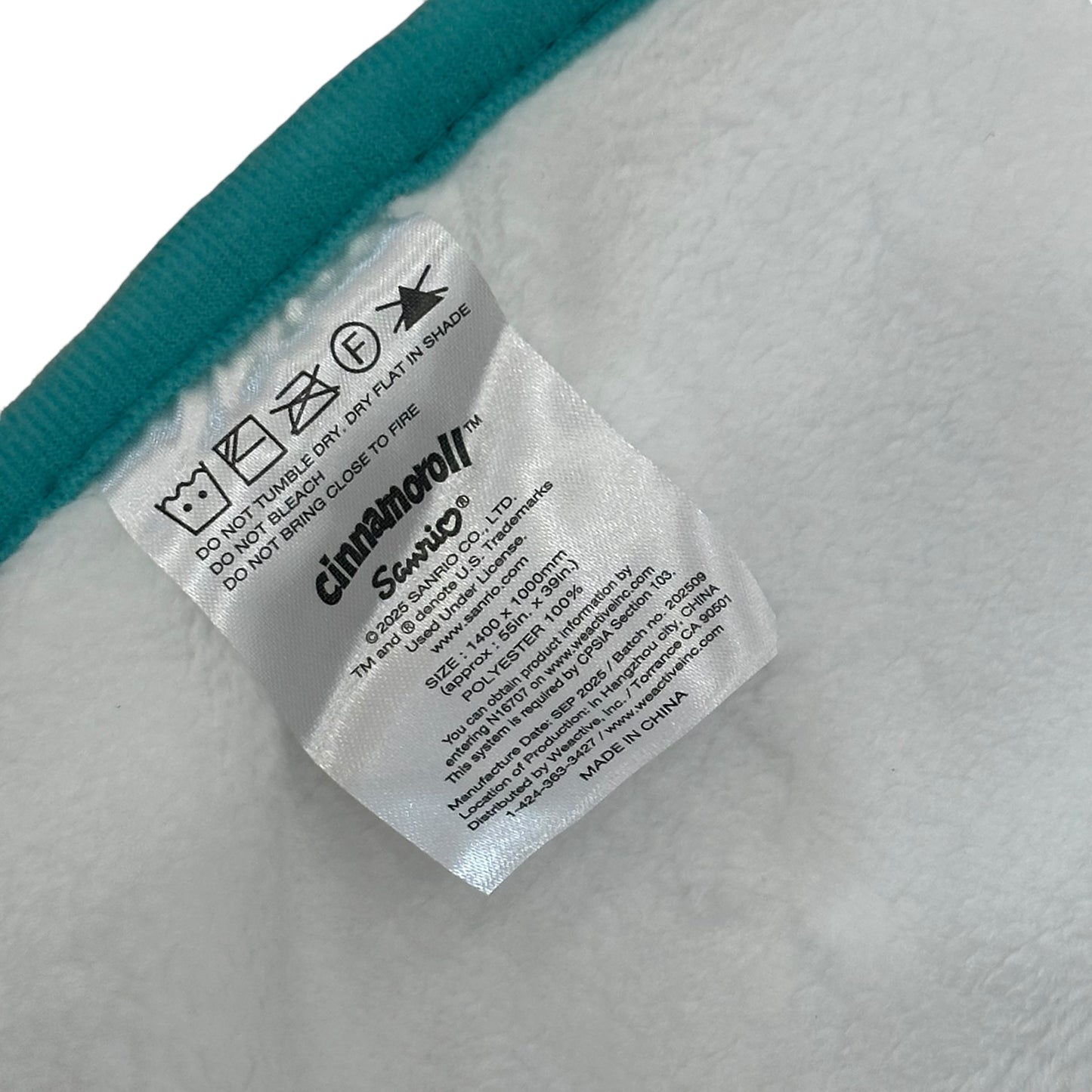 Cinnamoroll "Gingham Interior" Blanket