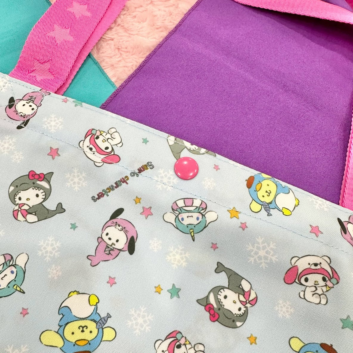 Sanrio Characters "Ice Island" Shoulder Tote Bag