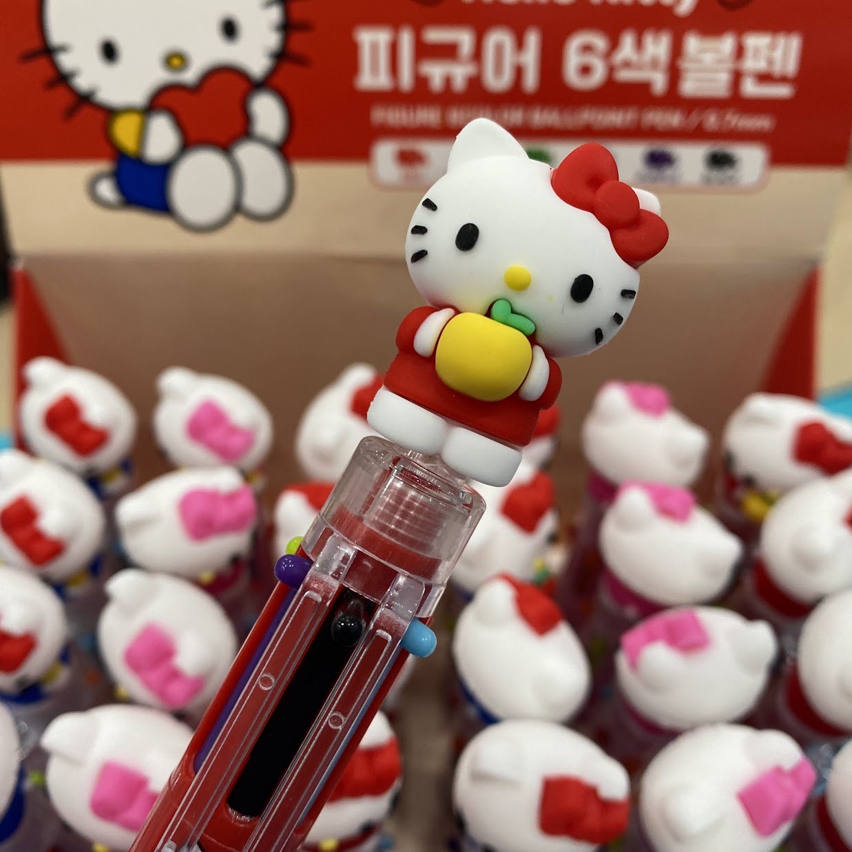 Hello Kitty 6-Color Ballpoint Pen (Standing)