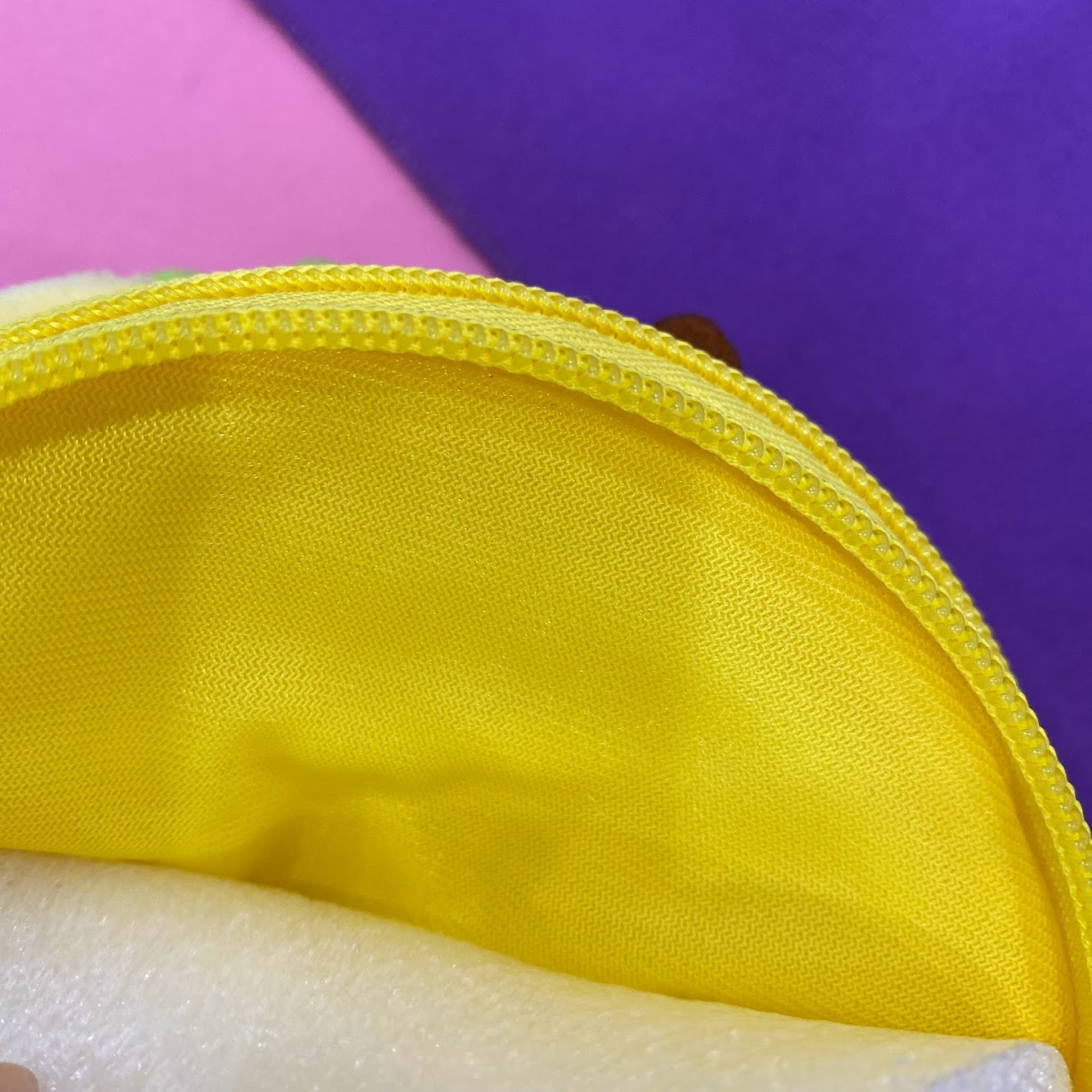 Pompompurin Cutie Cross Body Bag