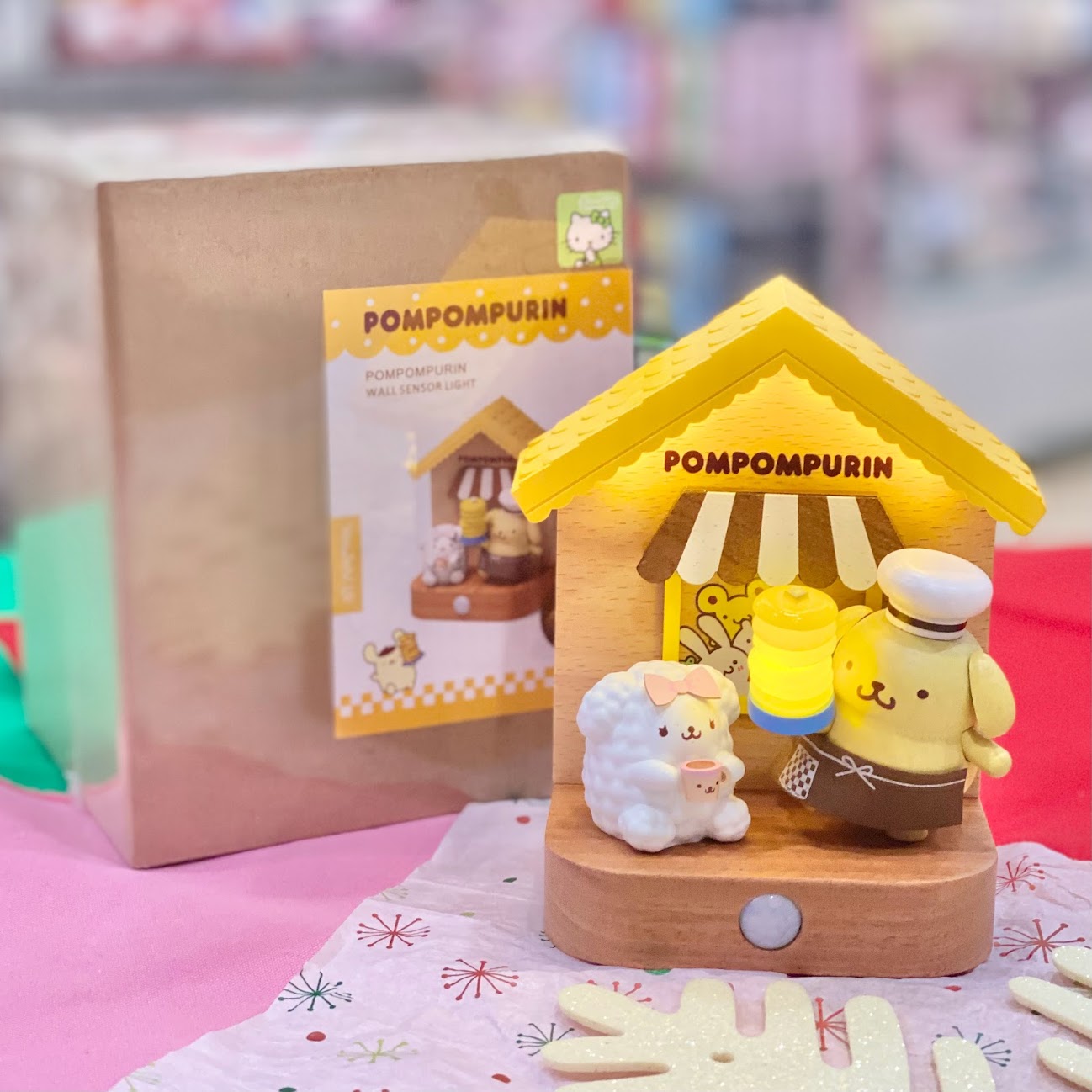 Jeanco x Pompompurin Wooden Wall Sensor Light
