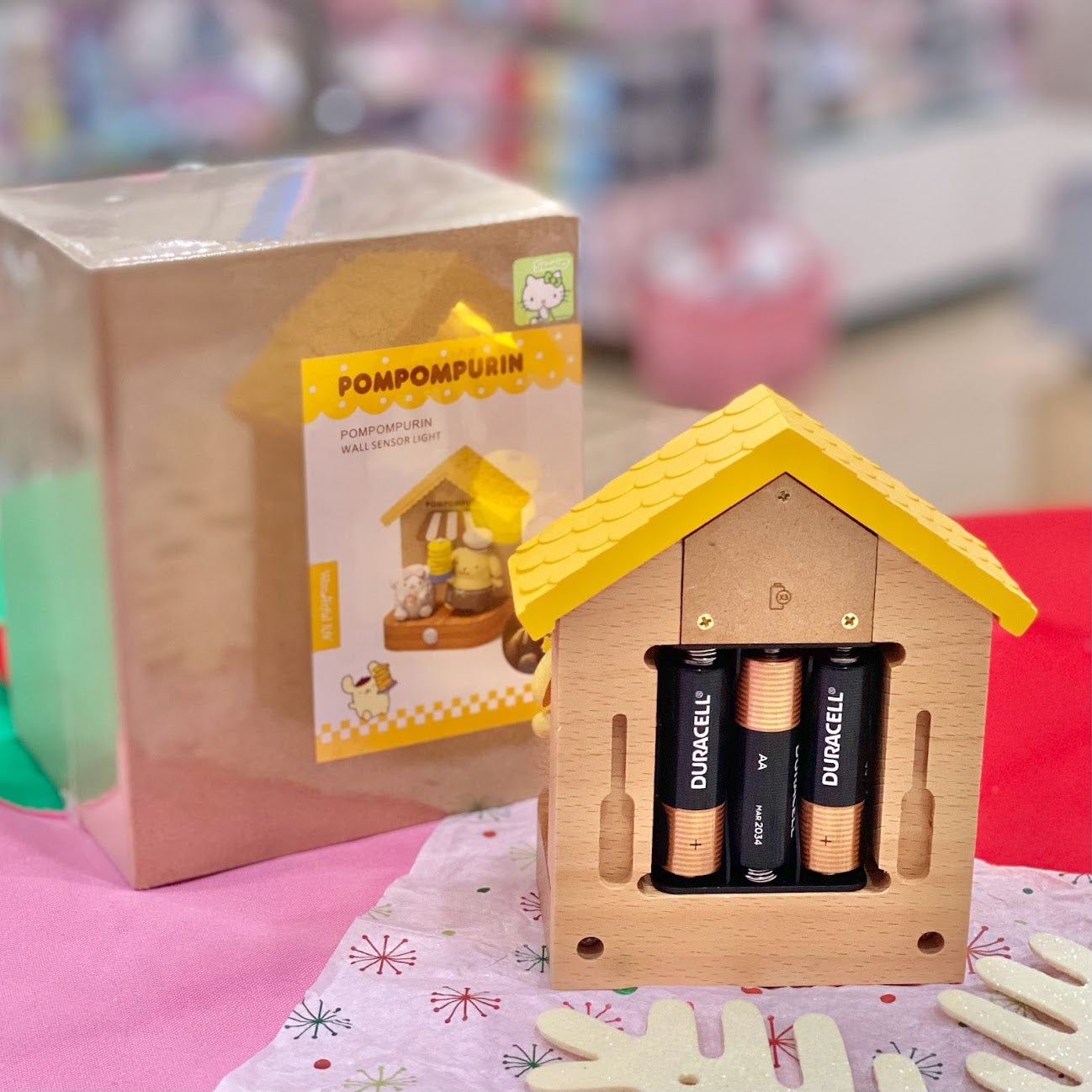 Jeanco x Pompompurin Wooden Wall Sensor Light