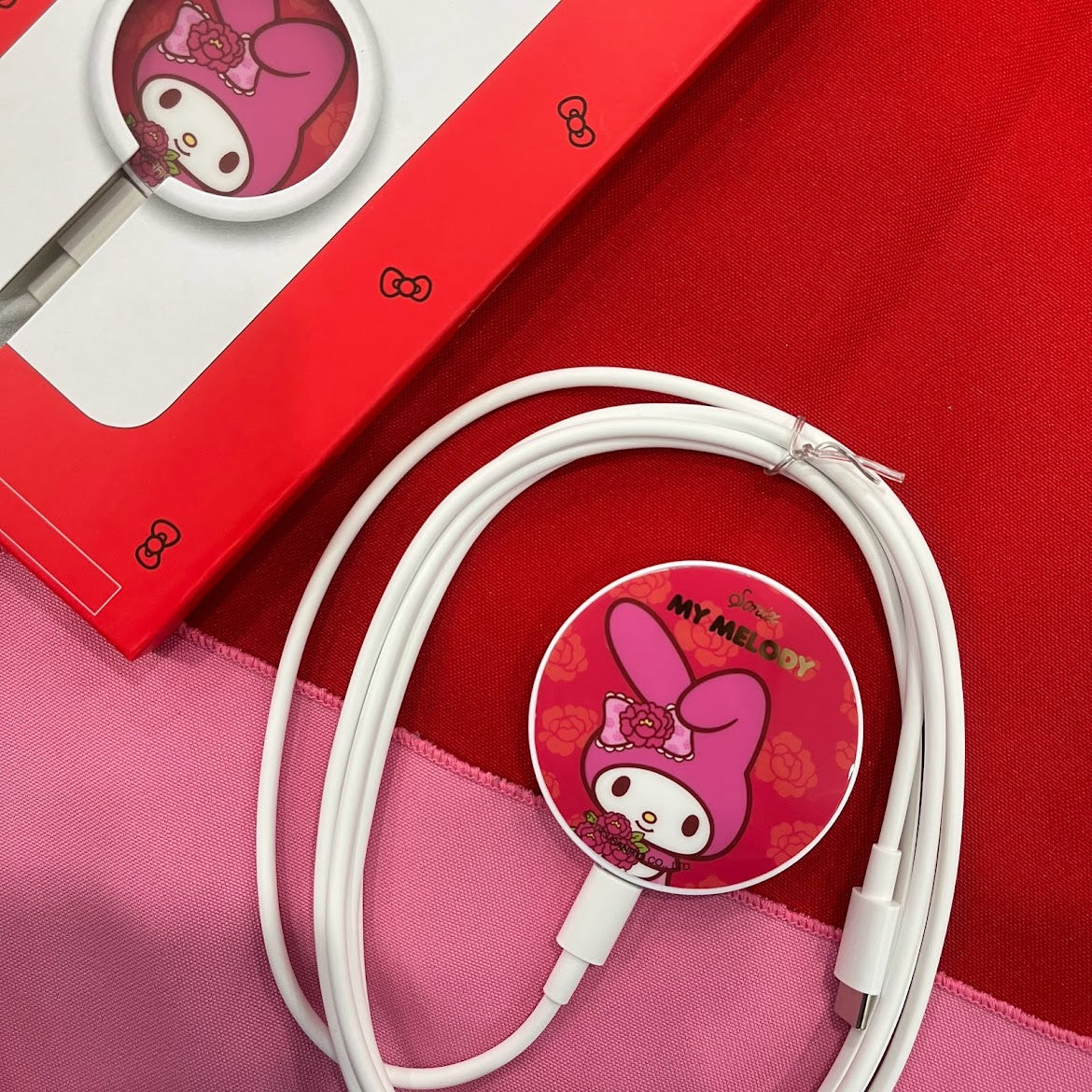 Sonix x My Melody "Peonies" Magnetic Link Wireless Charger