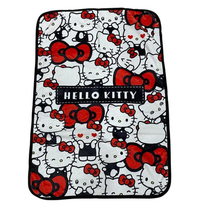 Hello Kitty "Emotion" Throw