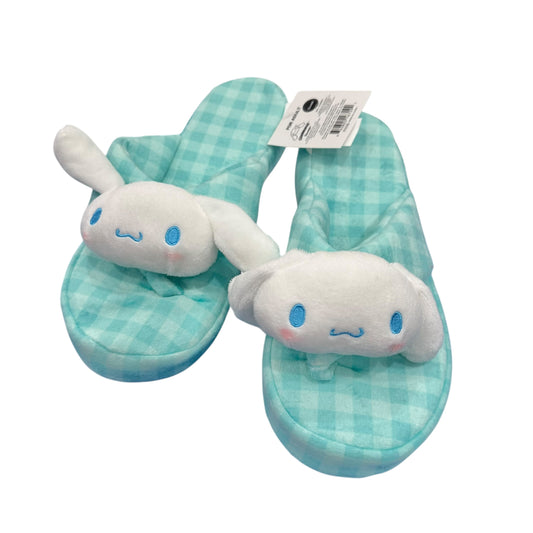 Cinnamoroll "Gingham Interior" Bath Slippers