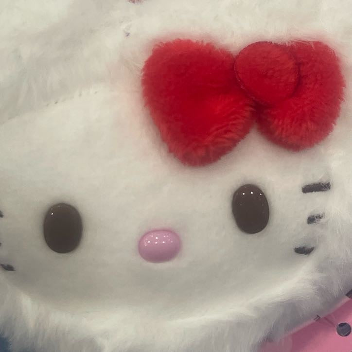 Hello Kitty "Luv Heart" Mascot Clip-On Plush (White)