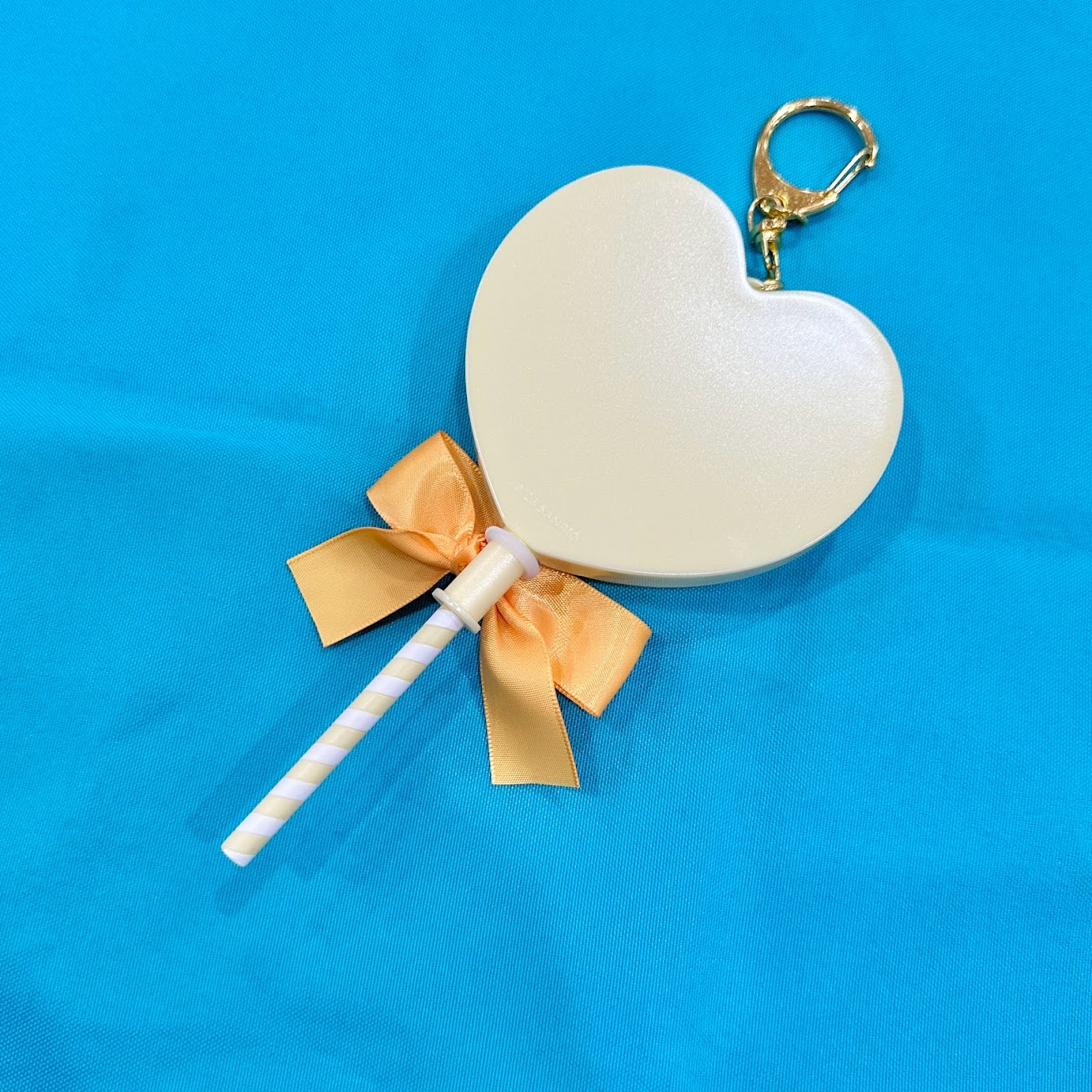 Pompompurin "Balloon" Charm