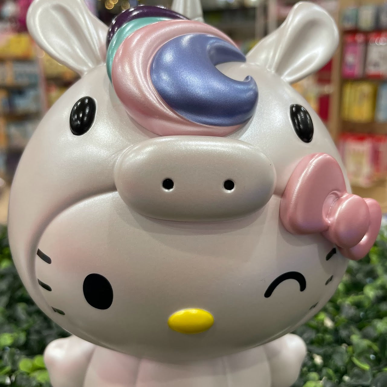 kidrobot x Hello Kitty Unicorn 8in Pastel Pearl Figure [SEE