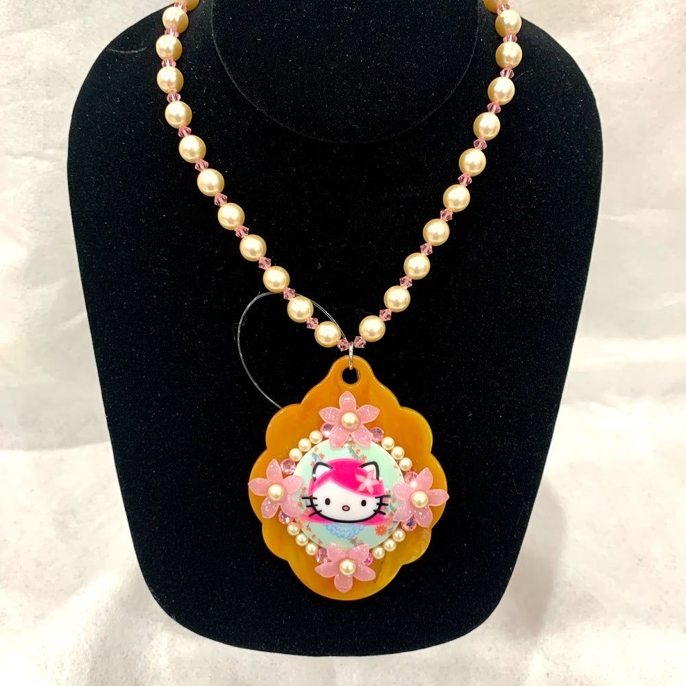 Tarina Tarantino x Hello Kitty "Pearl" Necklace