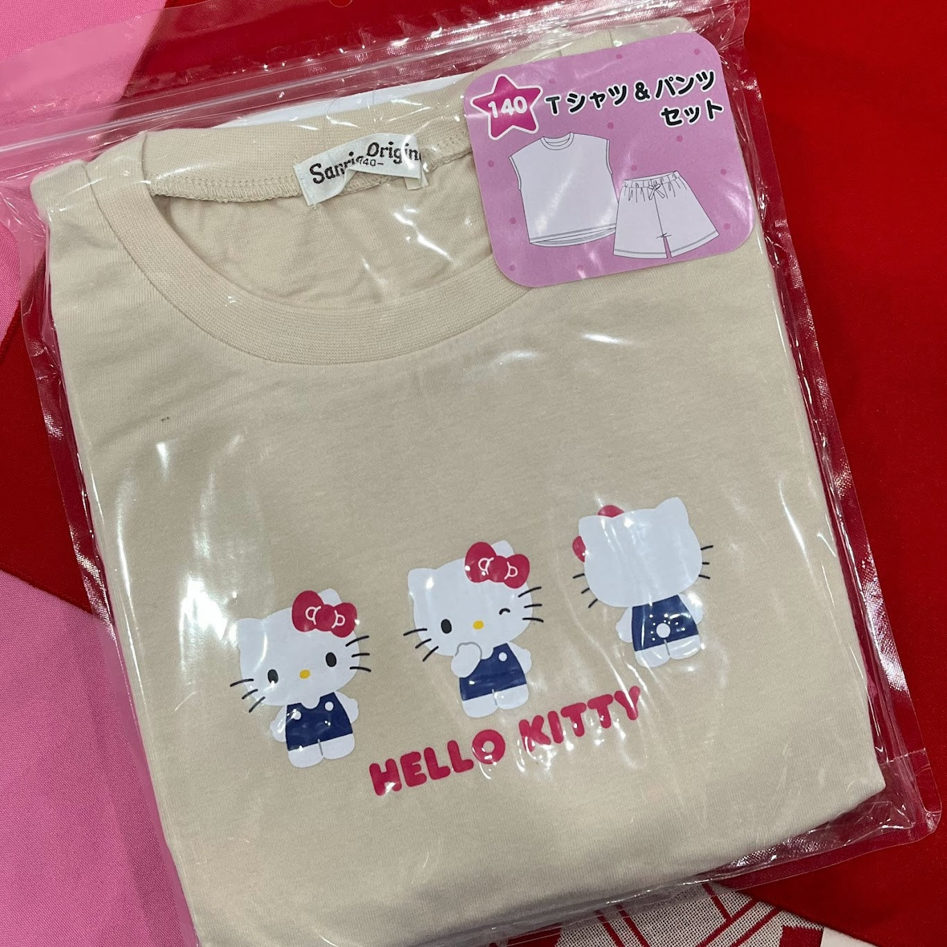 Hello Kitty T-Shirt & Shorts