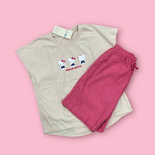 Hello Kitty T-Shirt & Shorts