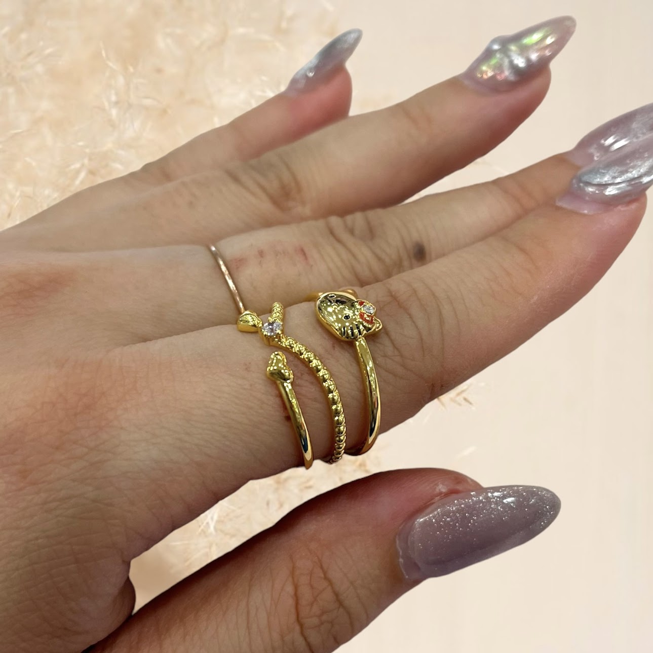 Pura Vida x Hello Kitty Delicate Ring Stack (Size 6)